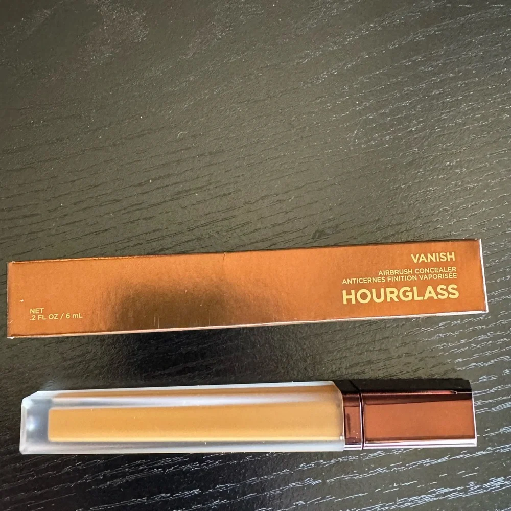 New - Hourglass Vanish Concealer - Color Mocha - Full Size